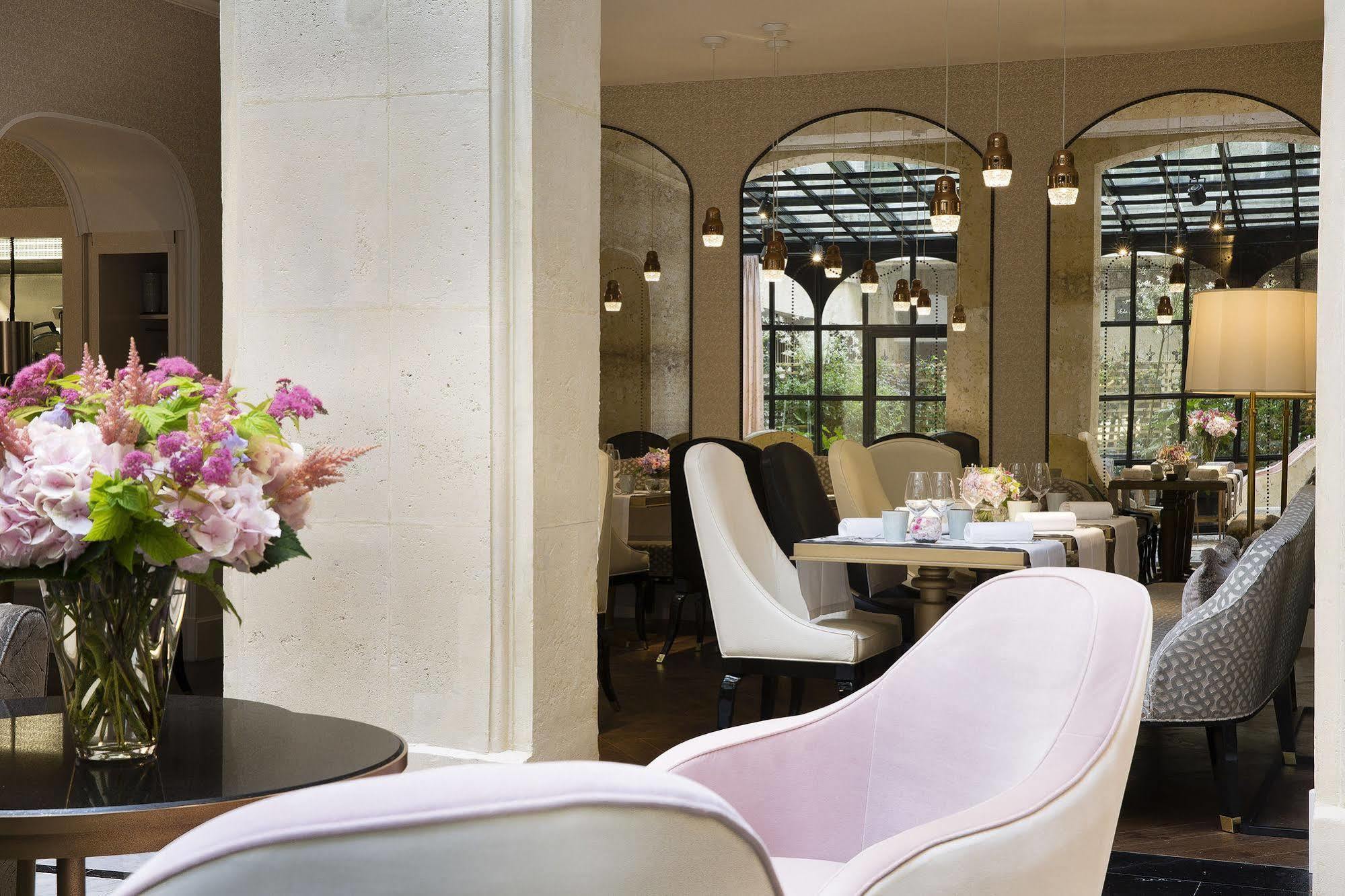 Le Narcisse Blanc Hotel Paris Exterior photo