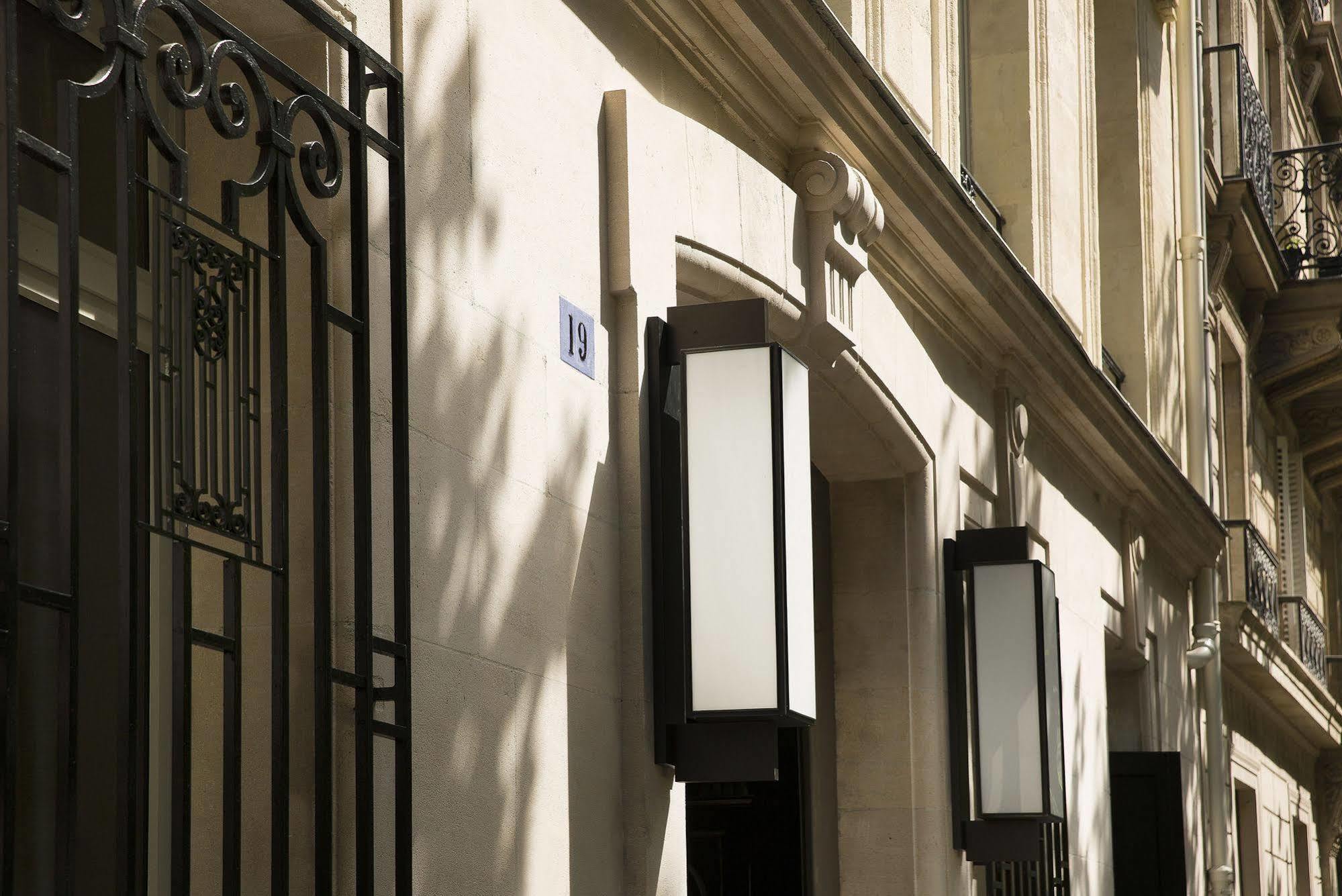 Le Narcisse Blanc Hotel Paris Exterior photo